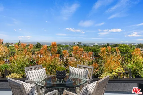 $2,349,000 | 11702 Charnock Road, Los Angeles, CA 90066