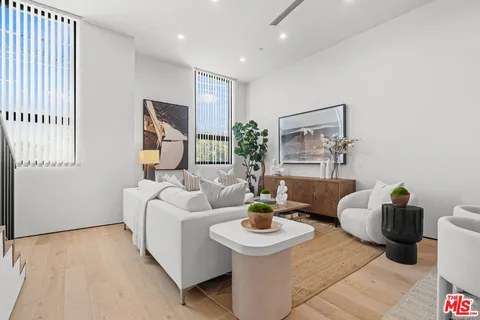 $2,349,000 | 11702 Charnock Road, Los Angeles, CA 90066