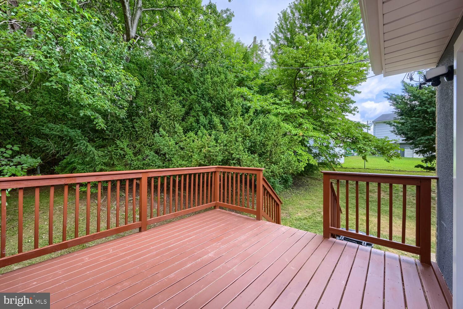 113 Danbury Road Reisterstown, MD 21136 - Photo 26 of 28 Deck