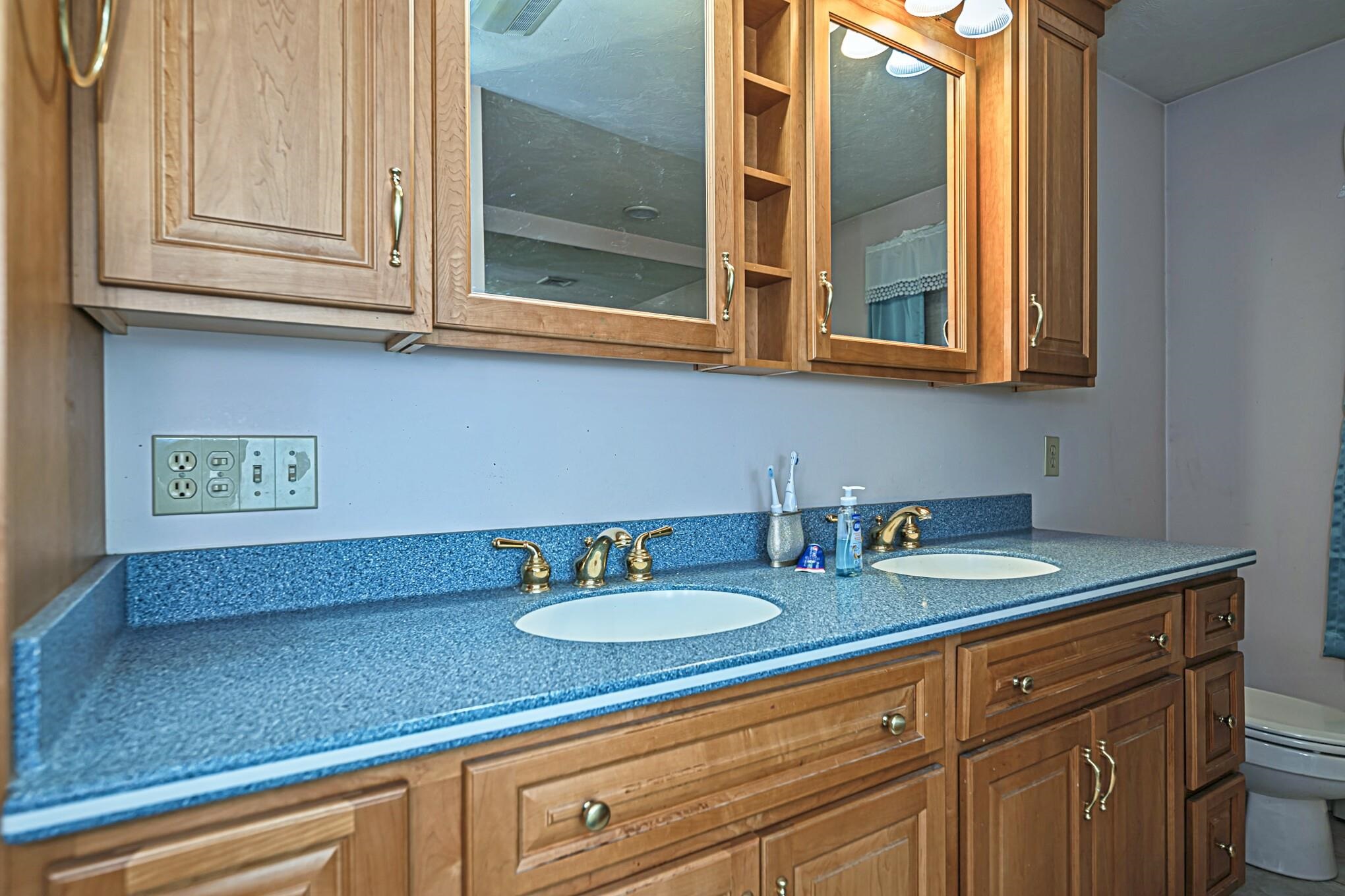 72 Tenney Road Sandown, NH 03873 - Photo 19 of 60 Gallery Image 19
