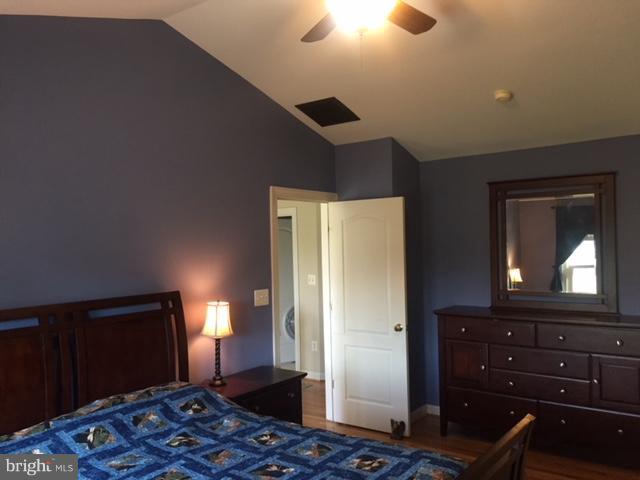 24721 Ridge Road Damascus, MD 20872 - Photo 22 of 30 Master Bedroom with vaulted ceiling