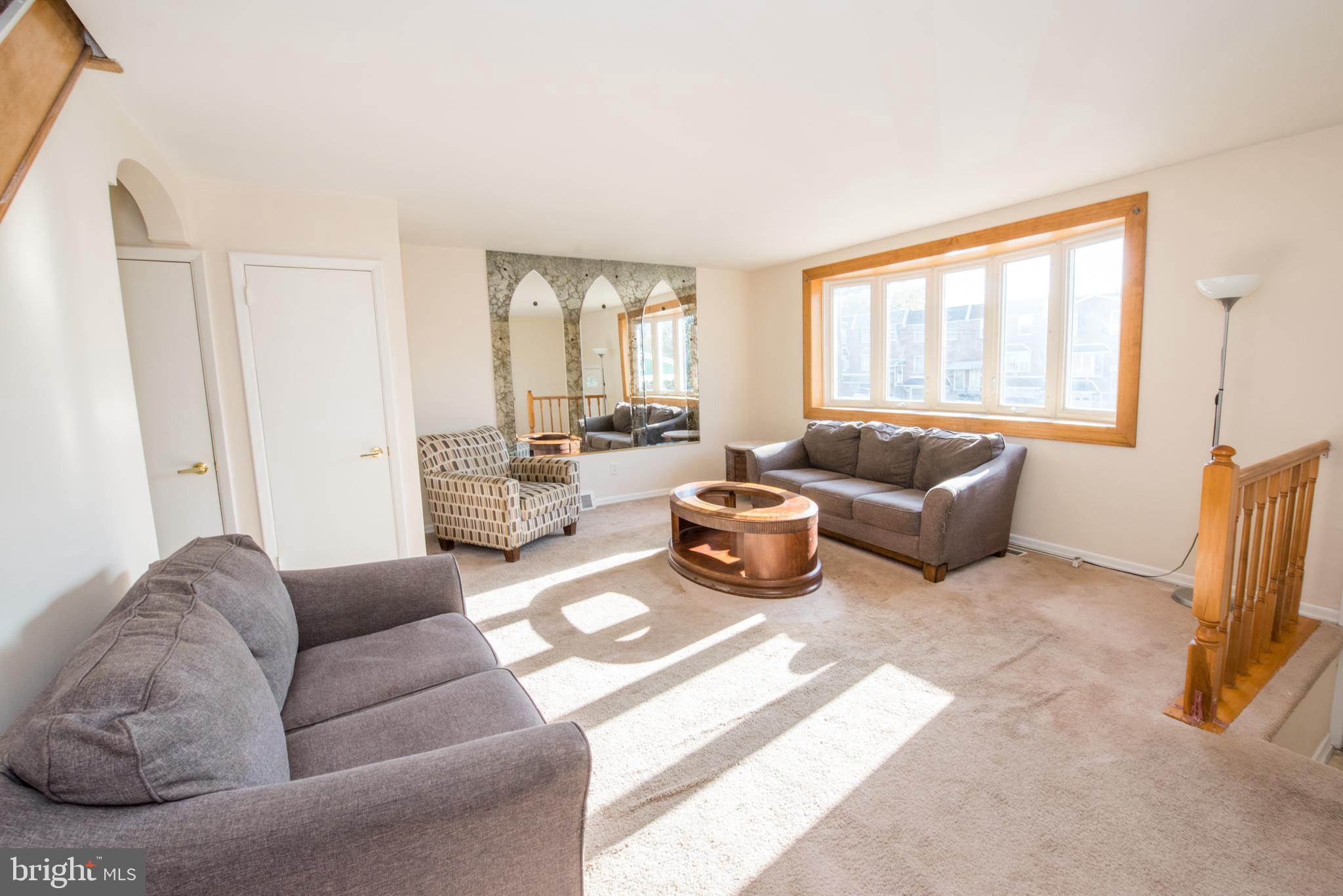 3607 Newberry Road Philadelphia, PA 19154 - Photo 2 of 29 Bright & airy living room