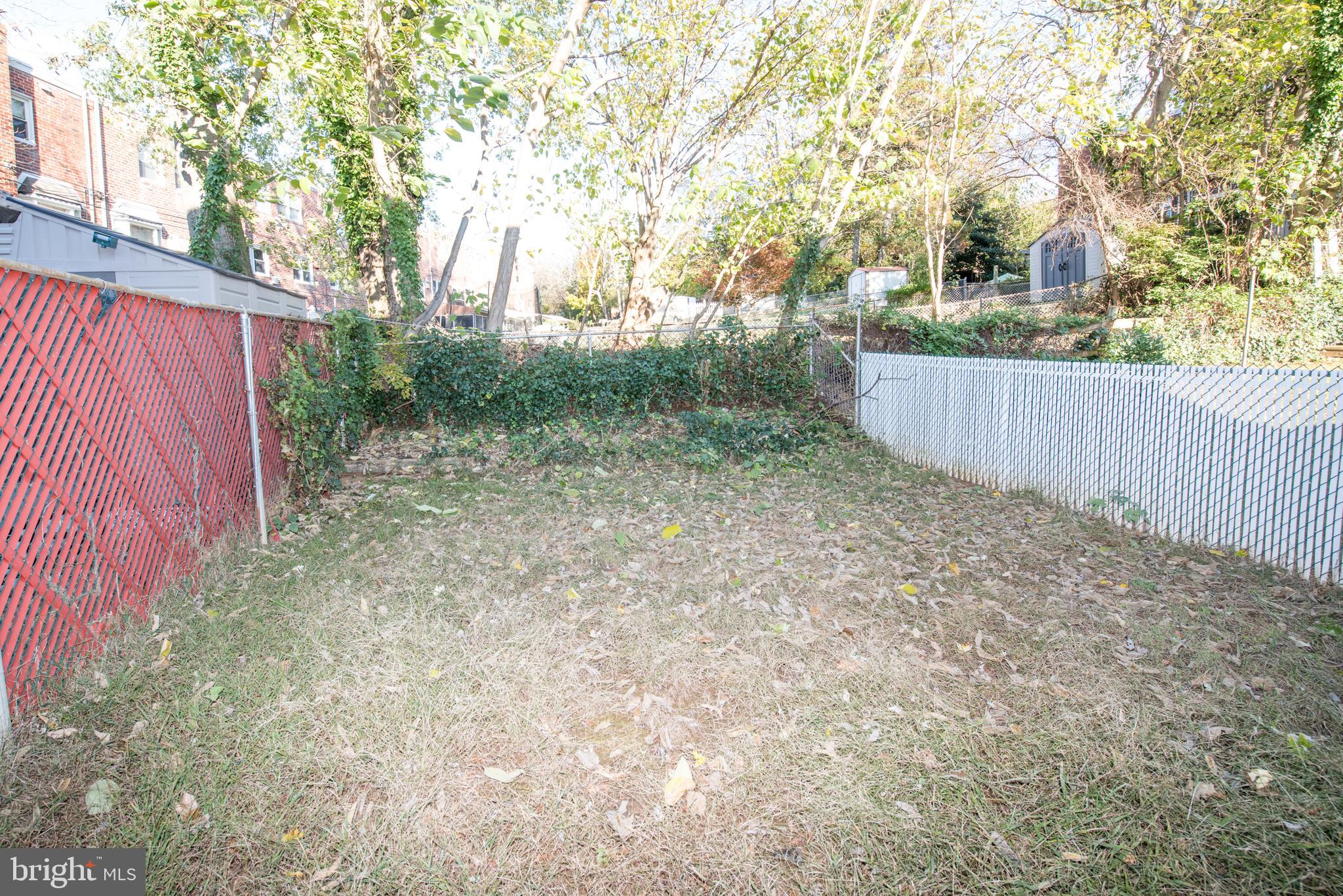 3607 Newberry Road Philadelphia, PA 19154 - Photo 26 of 29 Fenced in backyard.