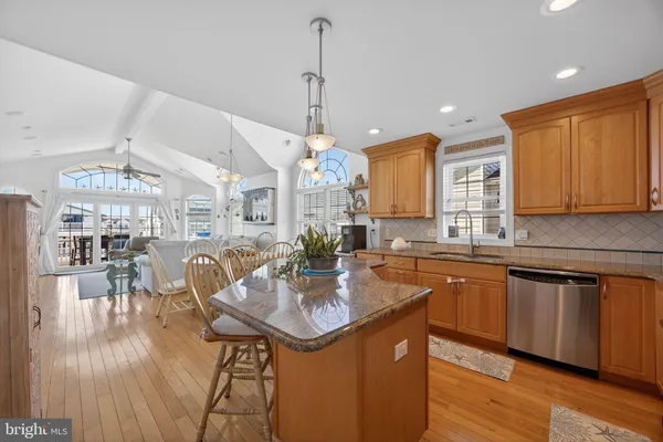 $2,395,000 | 17 73rd Street, Unit W, Sea Isle City, NJ 08243
