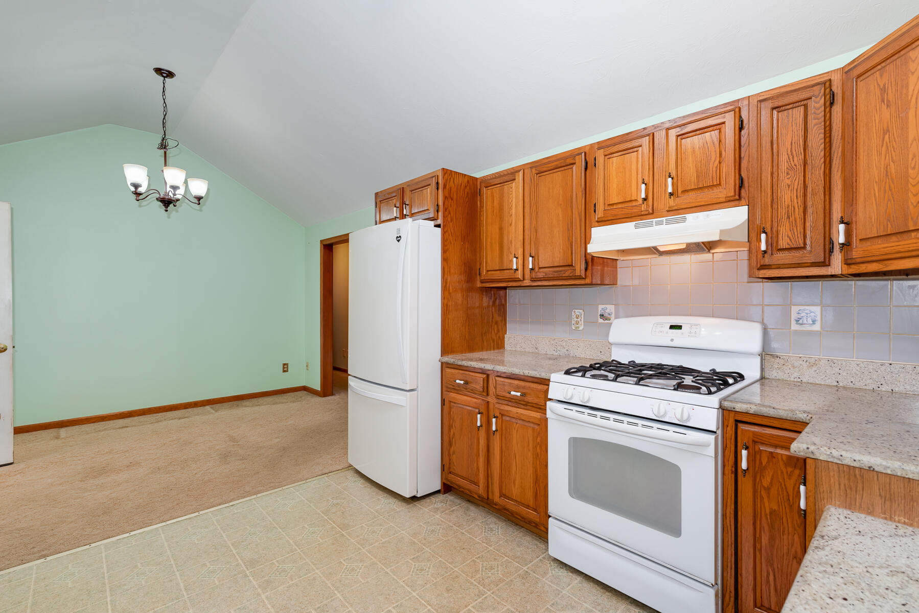 2 Bourne Hay Road Sandwich, MA 02563 - Photo 16 of 33 2 Bourne Hay-50