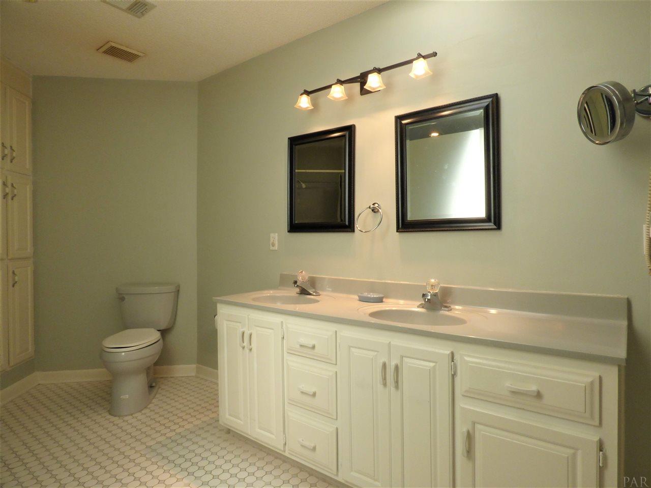 5900 Loop Road Pace, FL 32571 - Photo 23 of 49
