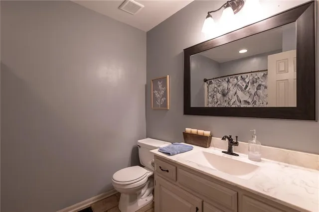 $309,000 | 207 Breezeway Lane, Pleasant Hill, MO 64080