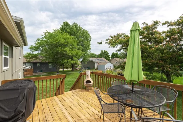 $309,000 | 207 Breezeway Lane, Pleasant Hill, MO 64080
