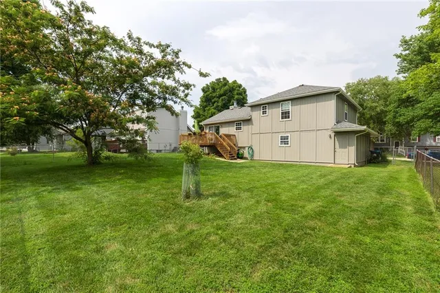 $309,000 | 207 Breezeway Lane, Pleasant Hill, MO 64080