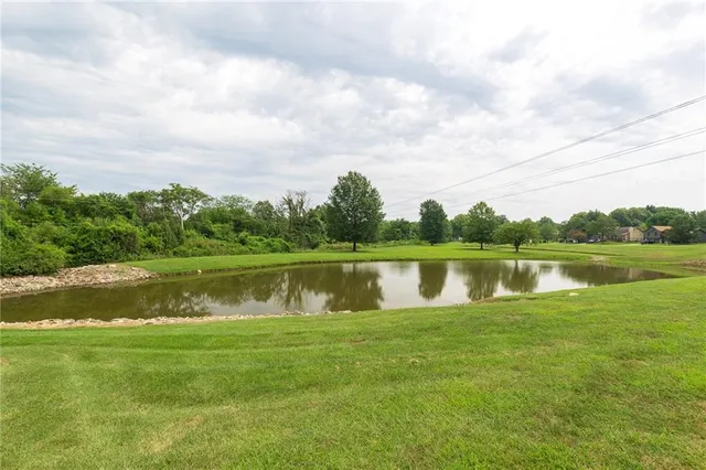 $309,000 | 207 Breezeway Lane, Pleasant Hill, MO 64080