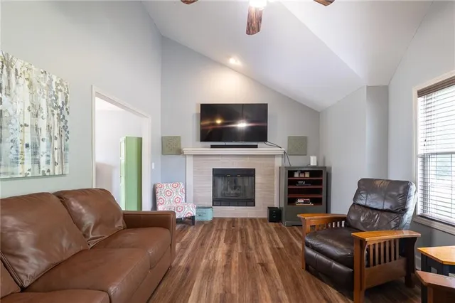 $309,000 | 207 Breezeway Lane, Pleasant Hill, MO 64080