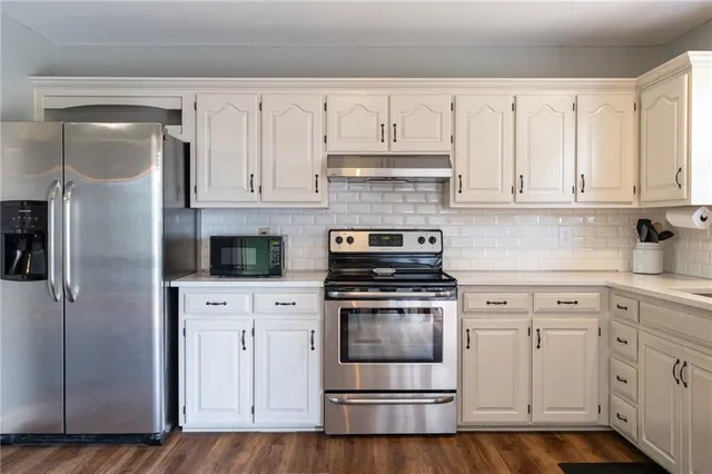 $309,000 | 207 Breezeway Lane, Pleasant Hill, MO 64080