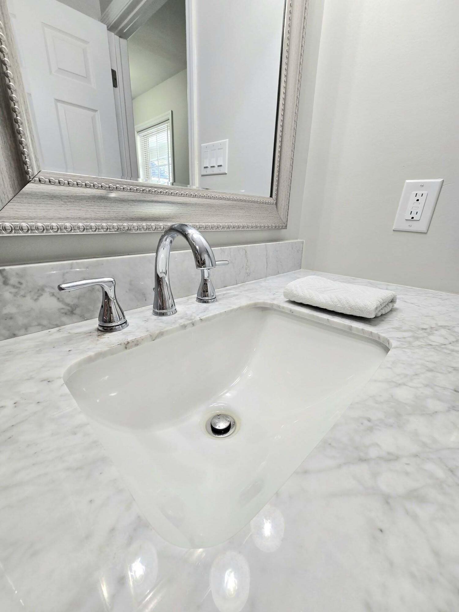 732 Gahagan Road Summerville, SC 29485 - Photo 16 of 32 Common Bathroom