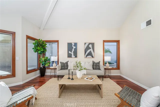 $2,295,000 | 527 Avenida Buenos Aires, San Clemente, CA 92672