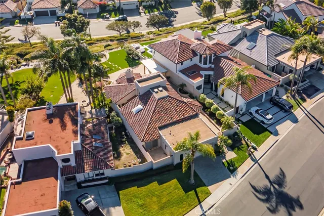 $2,295,000 | 527 Avenida Buenos Aires, San Clemente, CA 92672