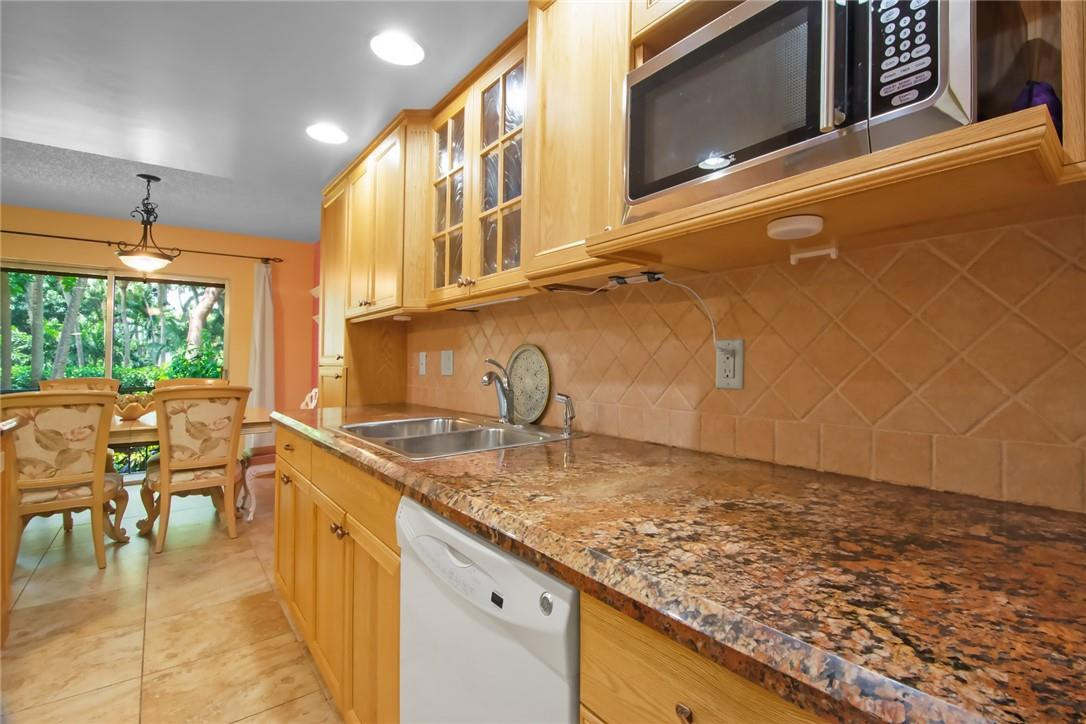 950 Ponce De Leon Road, Unit 111 Boca Raton, FL 33432 - Photo 4 of 40 Photo 4