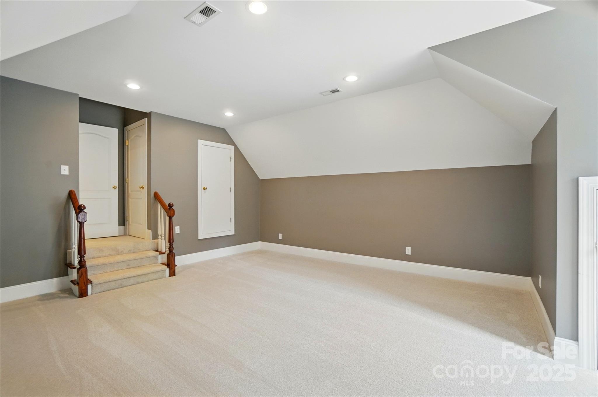 16216 Woolwine Road Charlotte, NC 28278 - Photo 43 of 48 Gallery Image 43