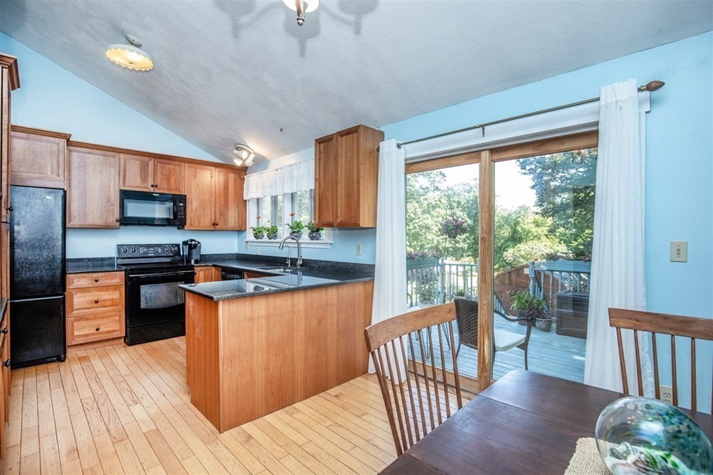 173 A Thatcher Road Rockport, MA 01966 - Photo 11 of 42