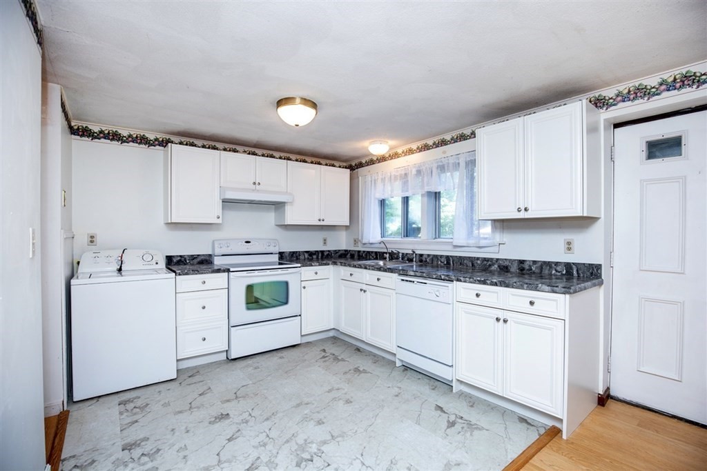 173 A Thatcher Road Rockport, MA 01966 - Photo 25 of 42