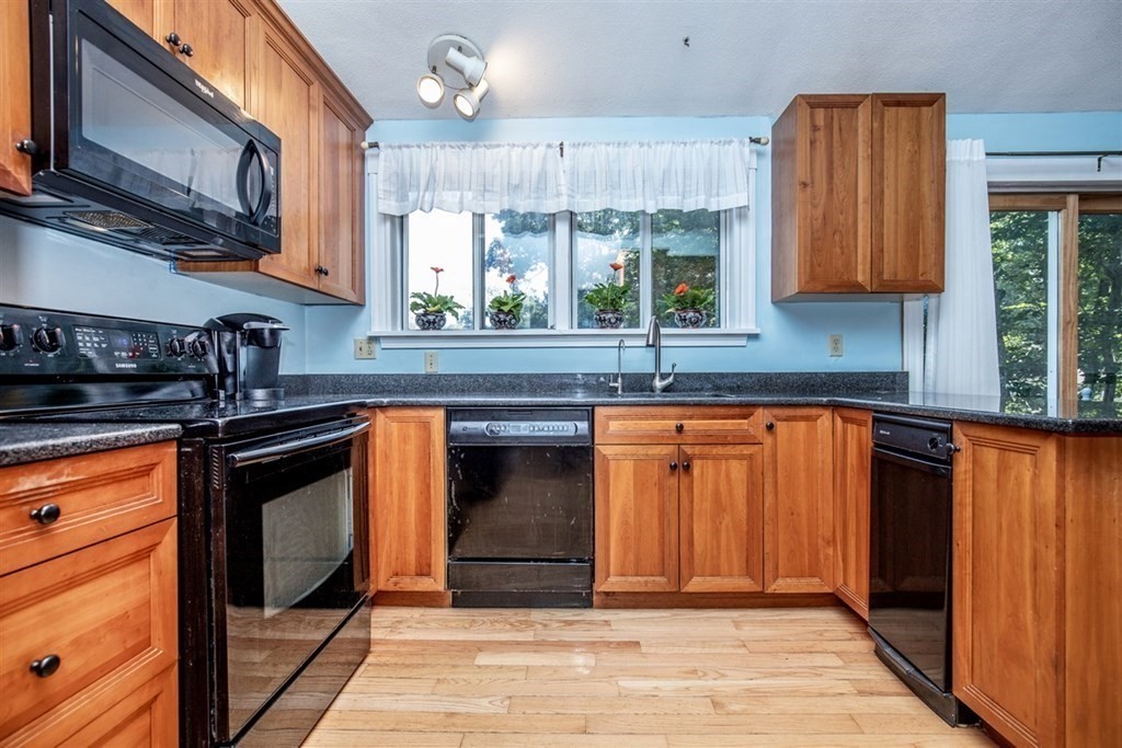 173 A Thatcher Road Rockport, MA 01966 - Photo 6 of 42