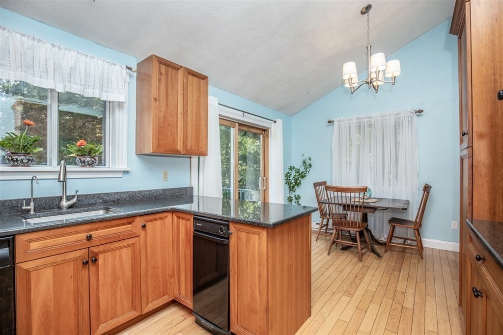 173 A Thatcher Road Rockport, MA 01966 - Photo 10 of 42