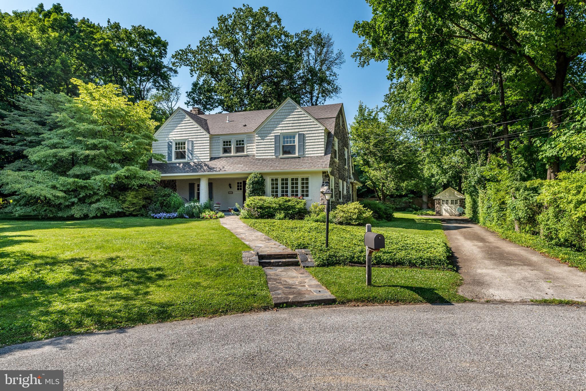 119 Cambria Court Wayne, PA 19087 - Photo 2 of 37