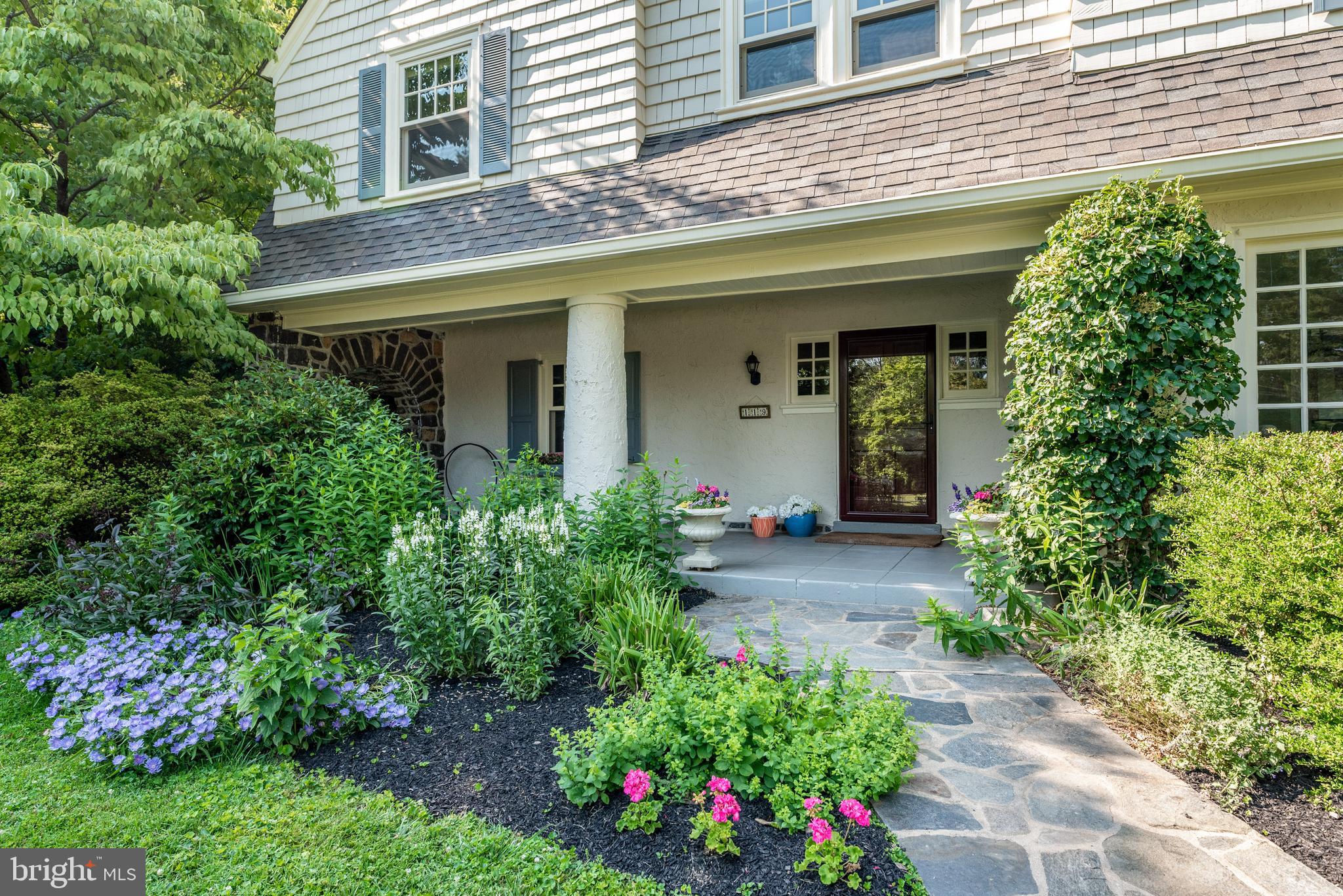 119 Cambria Court Wayne, PA 19087 - Photo 3 of 37