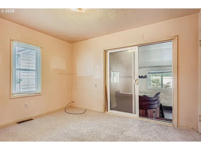 a view of empty room