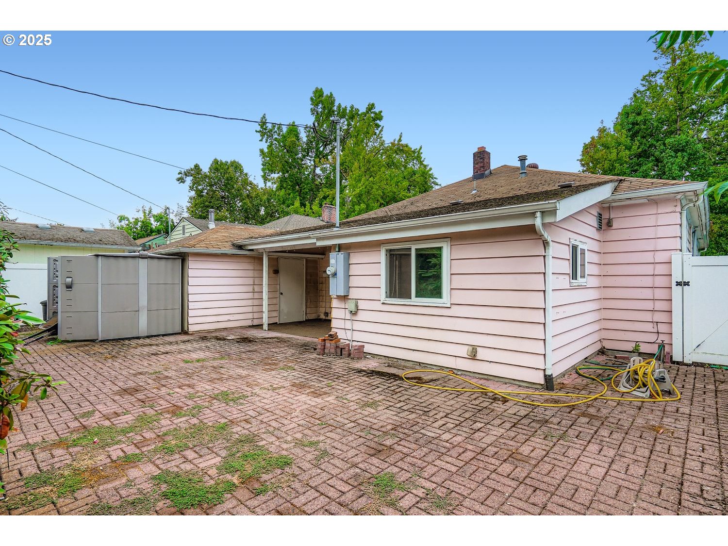 1515 Norway Street Northeast Salem, OR 97301 - Photo 25 of 27 a view of a house with a backyard