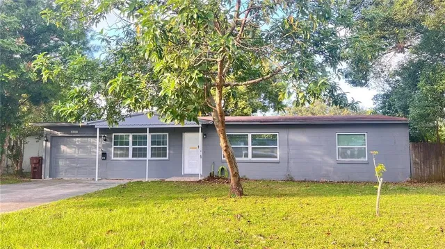 $2,500 | 2421 Laura Place, Orlando, FL 32803