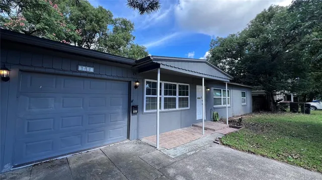 $2,500 | 2421 Laura Place, Orlando, FL 32803