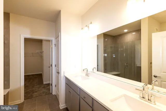 $3,400 | 1 Culvert Drive, Unit 211, Princeton Junction, NJ 08540