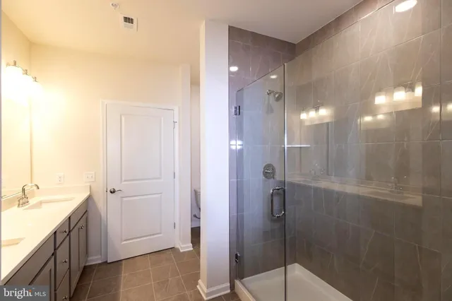 $3,400 | 1 Culvert Drive, Unit 211, Princeton Junction, NJ 08540