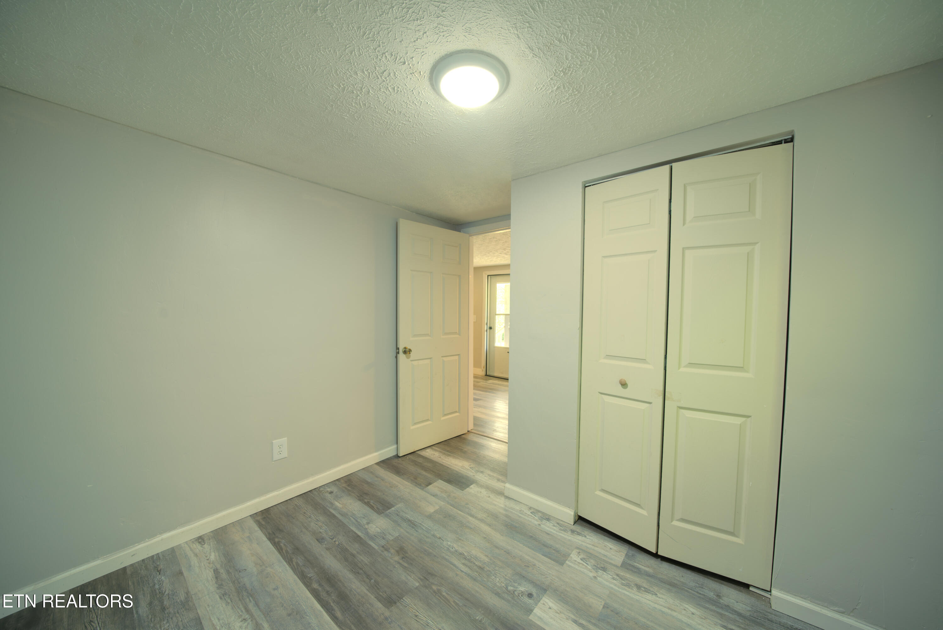 523 West Broad Street Clinton, TN 37716 - Photo 14 of 21 14 - Clinton TN