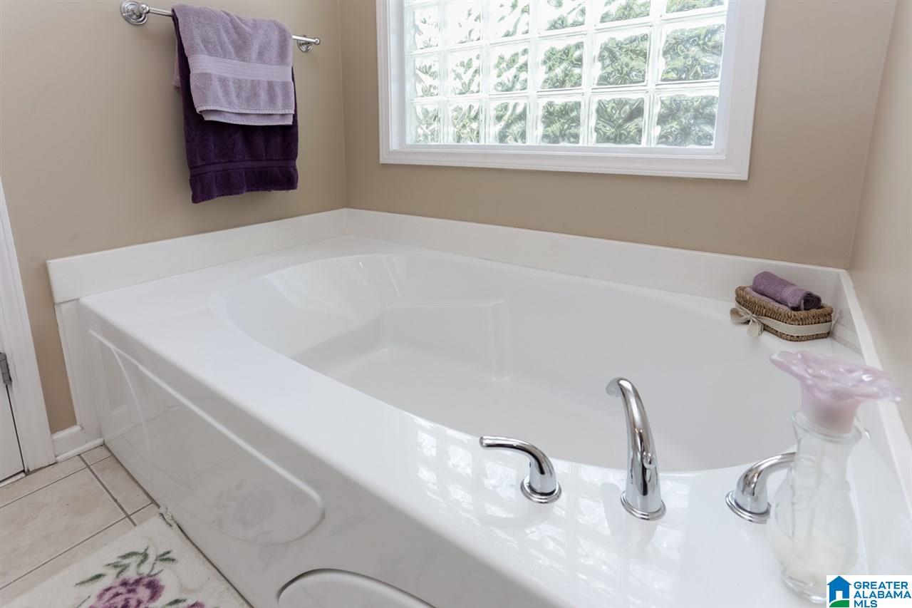 2046 Queens Court Moody, AL 35004 - Photo 22 of 36