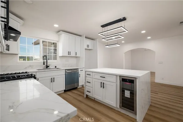 $459,000 | 16639 Dale Evans Parkway, Apple Valley, CA 92307