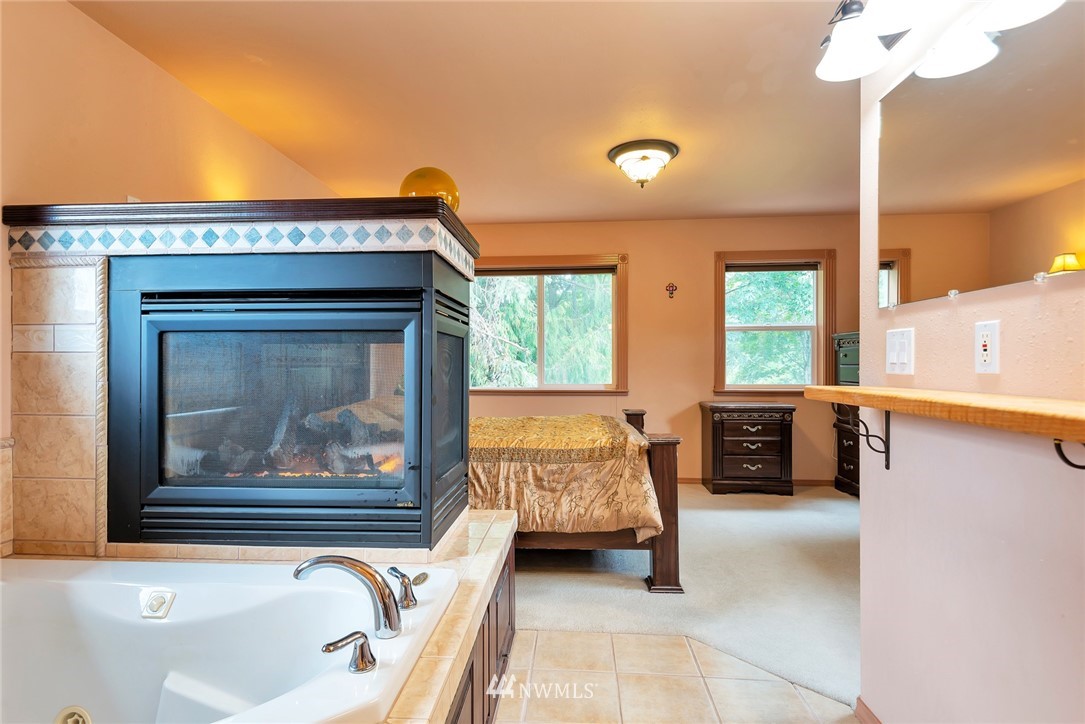 10622 Southeast 172nd Street Renton, WA 98055 - Photo 8 of 21