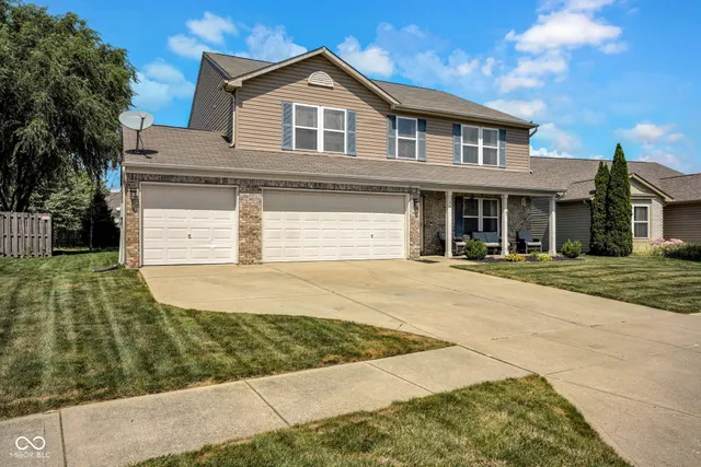 $350,000 | 3511 Firethorn Drive, Whitestown, IN 46075