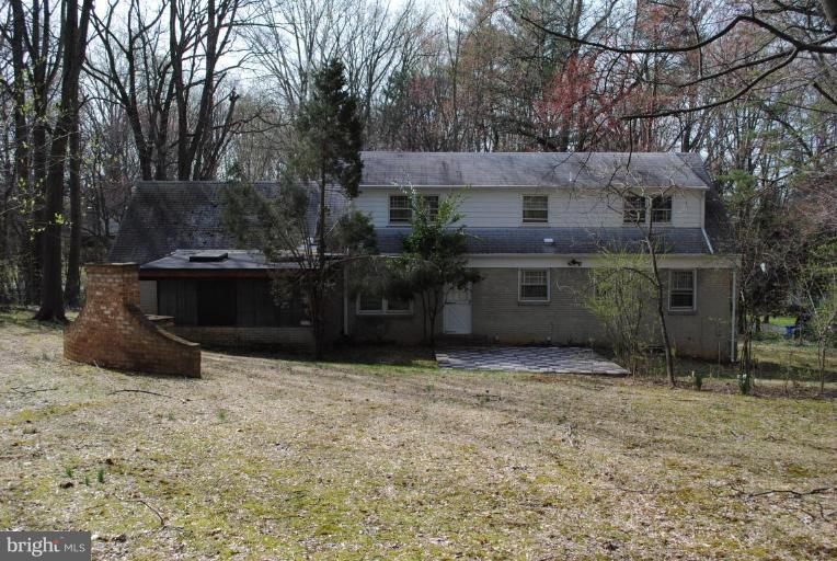 11017 Marcliff Road Rockville, MD 20852 - Photo 2 of 18 Exterior (Rear)