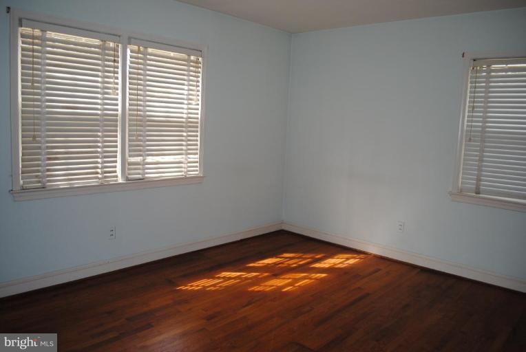 11017 Marcliff Road Rockville, MD 20852 - Photo 6 of 18 Bedroom #1
