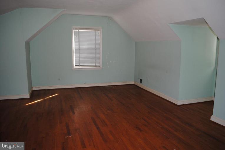 11017 Marcliff Road Rockville, MD 20852 - Photo 10 of 18 Bedroom #4