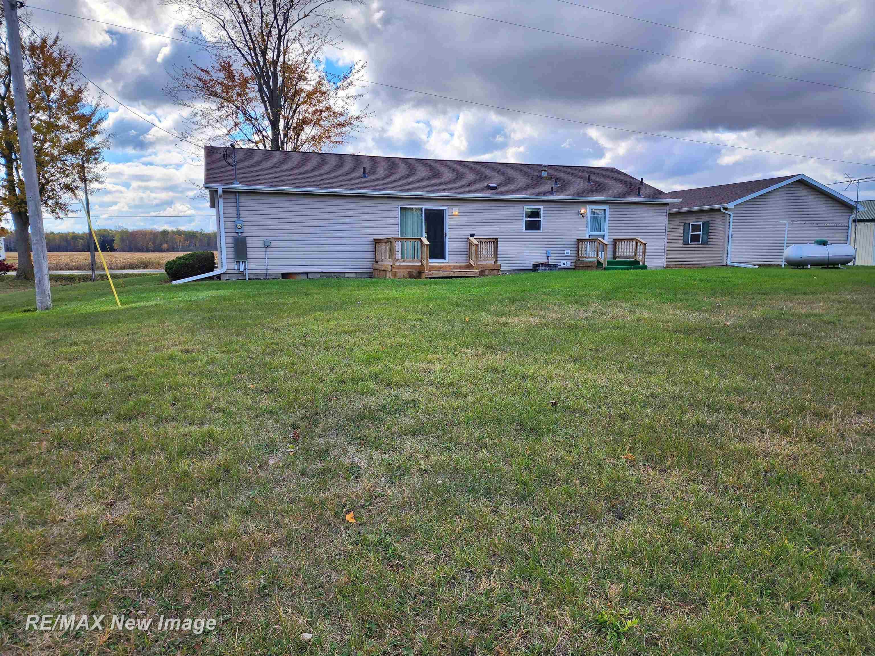 214 West Pinconning Road Pinconning, MI 48650 - Photo 36 of 42