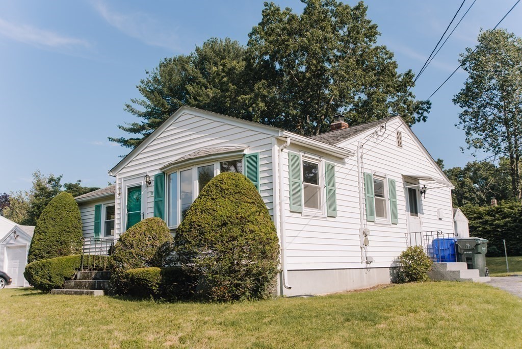 37 Timothy Circle Springfield, MA 01119 - Photo 37 of 37 a front view of a house with a yard