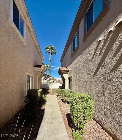 $1,675 | 6462 Saddle Up Avenue, Unit 103, Henderson, NV 89011