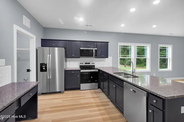 $340,000 | 320 Camp Creek Drive, Oriental, NC 28571