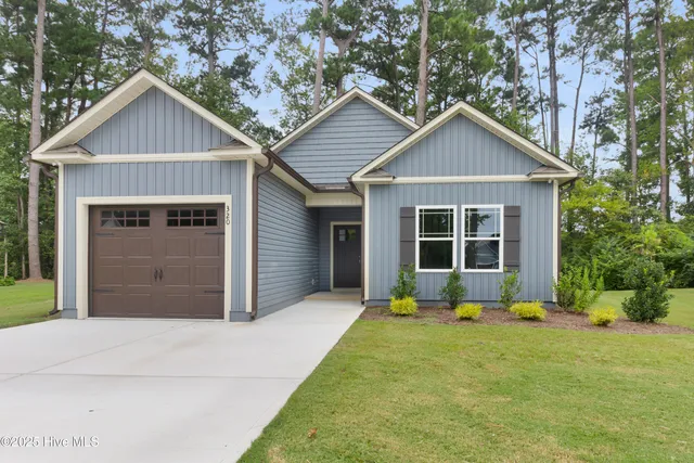 $340,000 | 320 Camp Creek Drive, Oriental, NC 28571