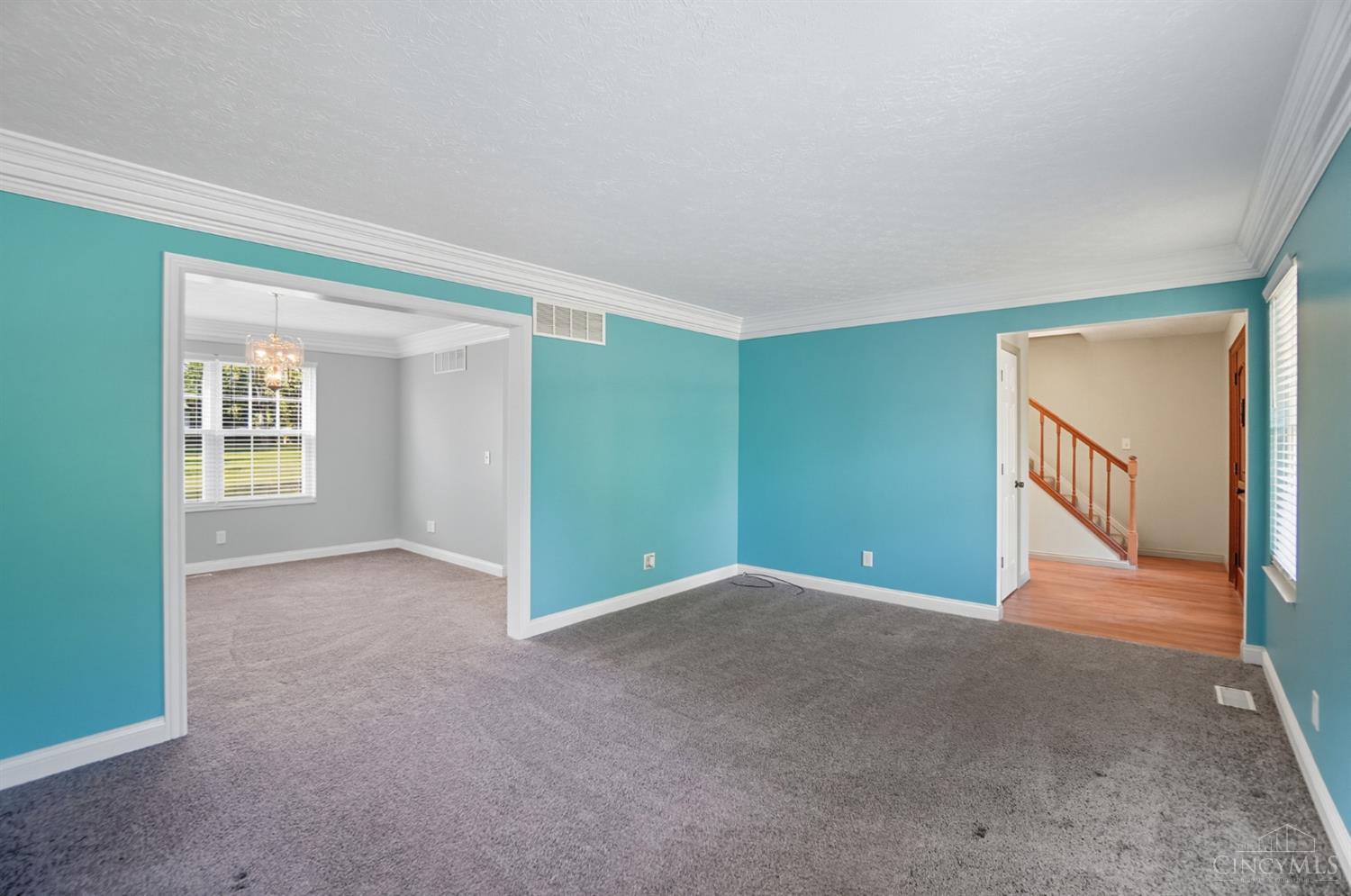 5285 Yeatman Road Cincinnati, OH 45252 - Photo 9 of 72