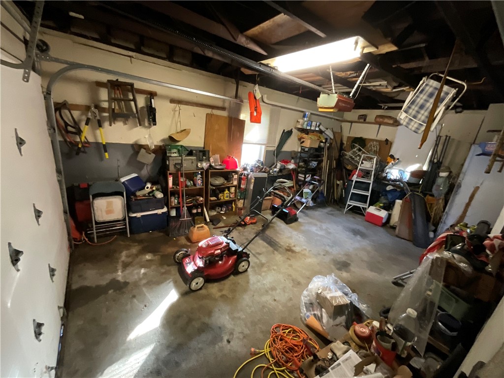 71 Border Street West Warwick, RI 02893 - Photo 12 of 19