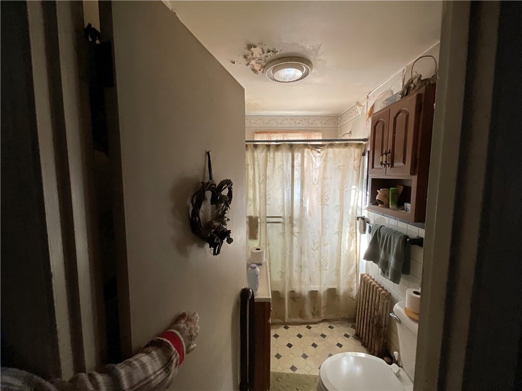 71 Border Street West Warwick, RI 02893 - Photo 17 of 19