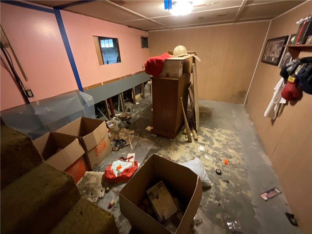 71 Border Street West Warwick, RI 02893 - Photo 8 of 19